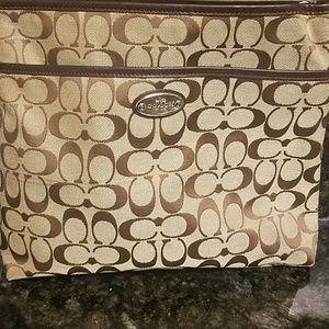 Coach purse with shoulder strap